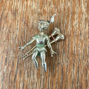 Vintage rare Peter Pan Disney brooch pin pre 1968